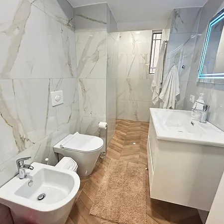 Appartement Spacious Fancy Tirana