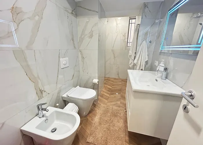 Apartamento Spacious Fancy Tirana
